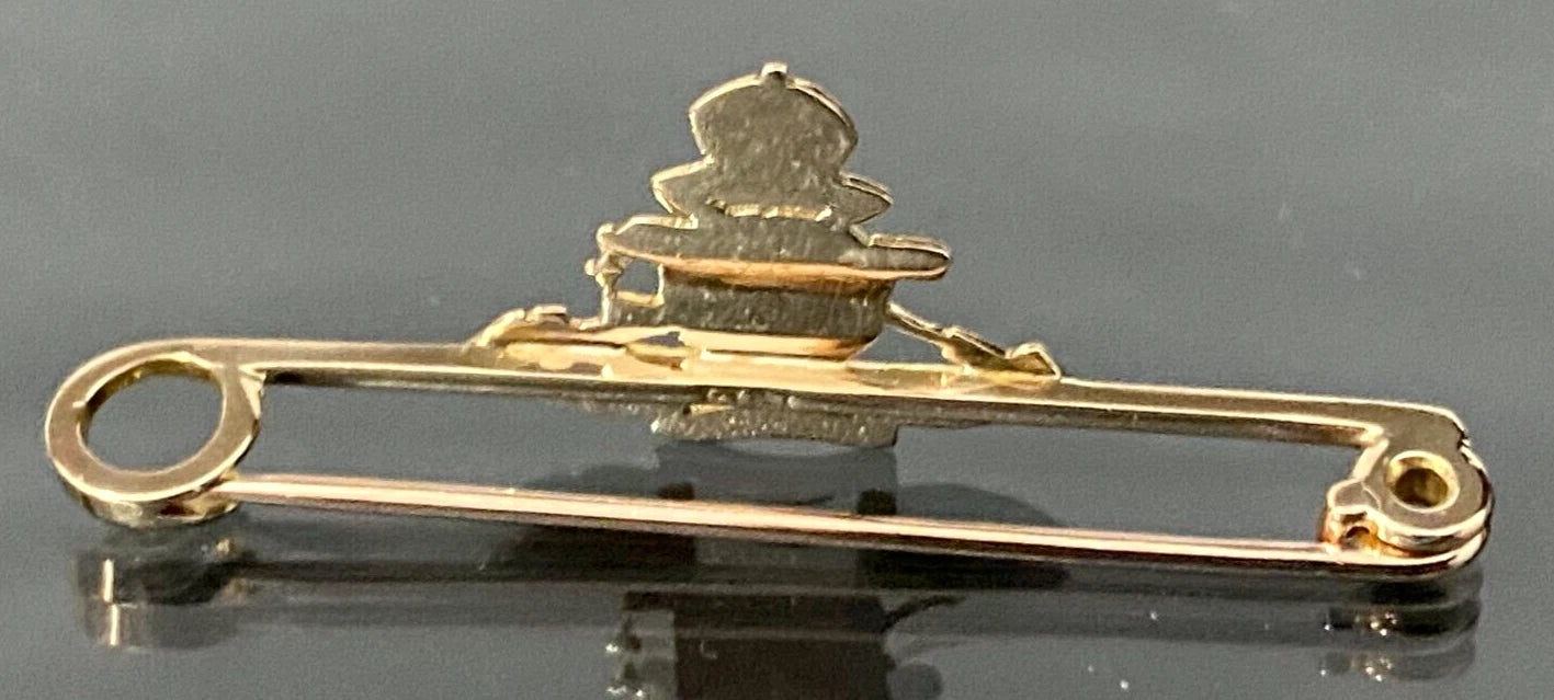 WWII British Royal Artillery Sweetheart Brooch in 9K Gold
