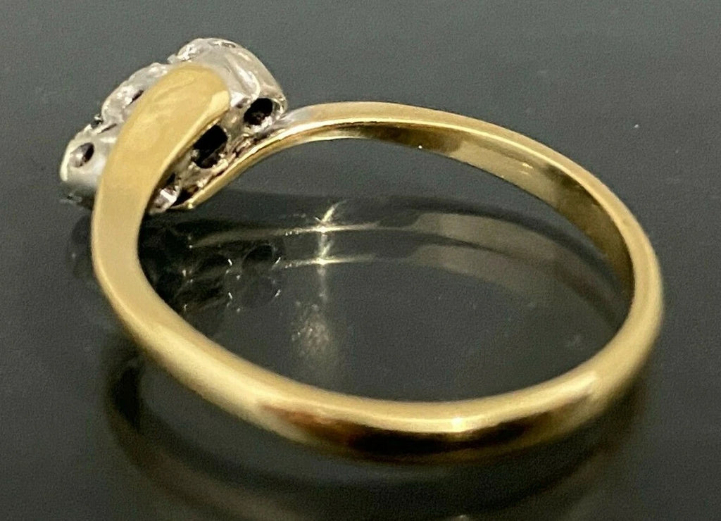 18K Yellow Gold & Diamond Three Stone Ring Size O - 7