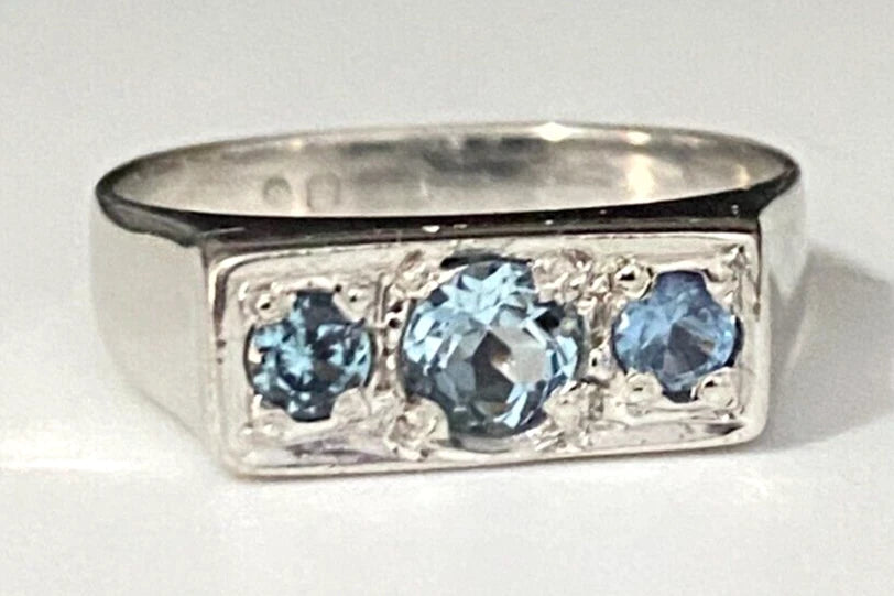 Vintage 9K White Gold & Blue Gemstones Ring Size L - 5 1/2