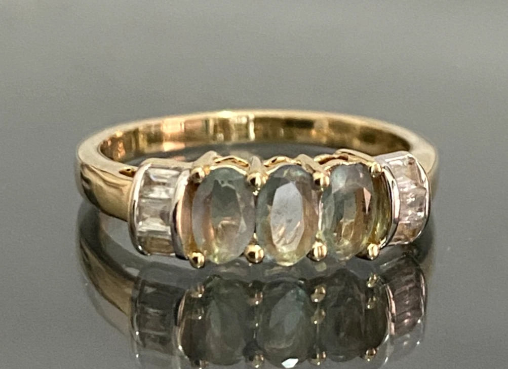 9K Yellow Gold Alexandrite Three Stone Ring Size L (US 5.75)