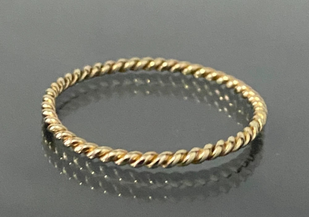Vintage 9ct Yellow Gold Twist Stacking Band Ring – Size O (7.25)