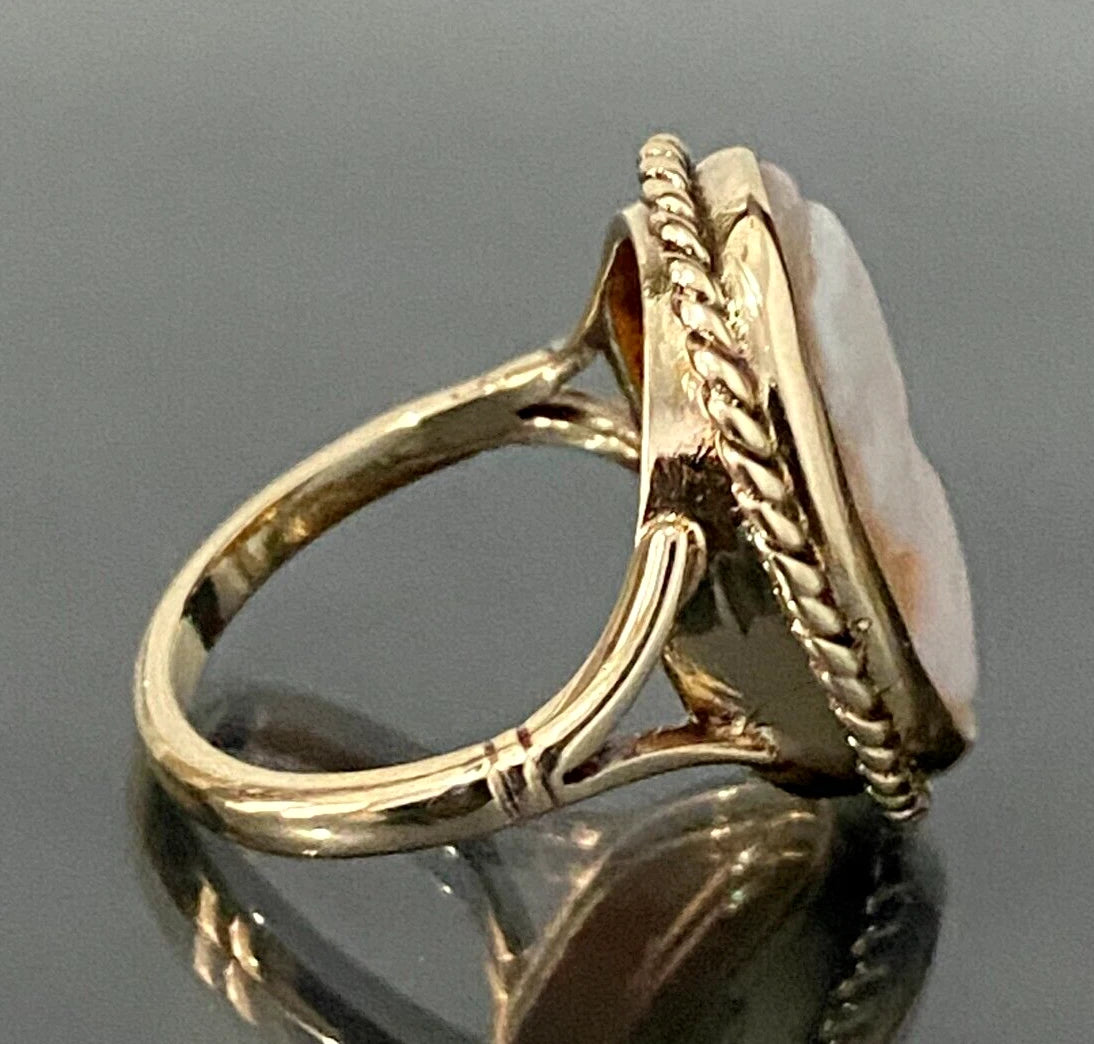 9K Yellow Gold & Carved Cameo Ring Size P - 7 1/2