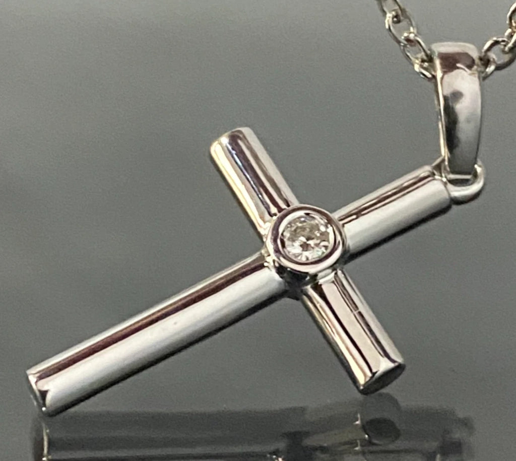 9K White Gold & Diamond Cross Pendant 32.0mm High