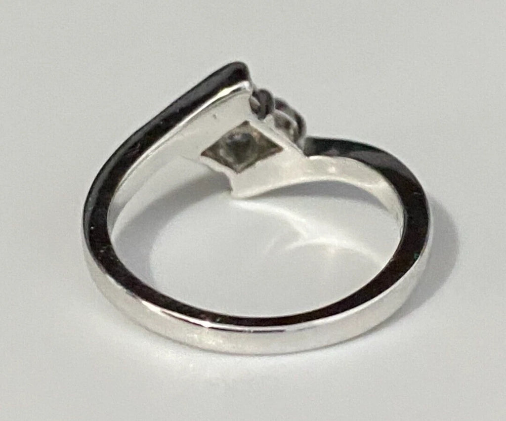9K White Gold & 0.20CT Brilliant Diamond Bypass Ring Size I - 4 1/4