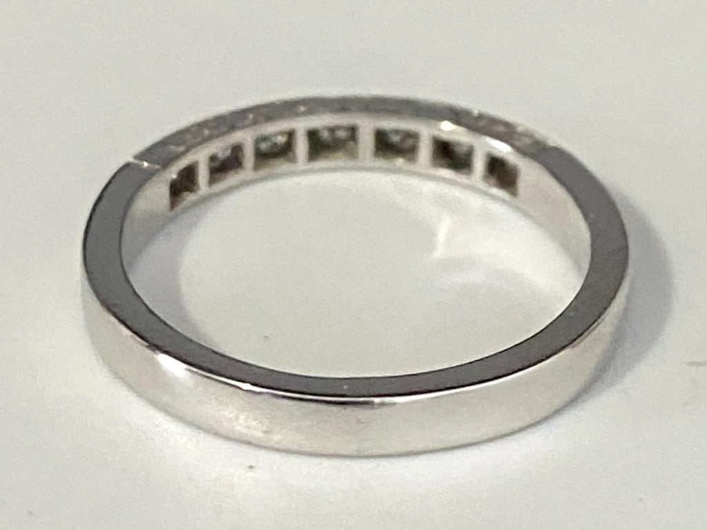 18K White Gold & Diamond Pave Set Wedding Band Ring Size N 1/2 - 6 3/4
