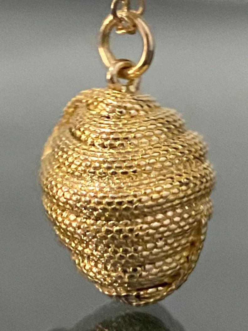 9K Yellow Gold and Sapphire SNAKE Pendant 21.0mm High