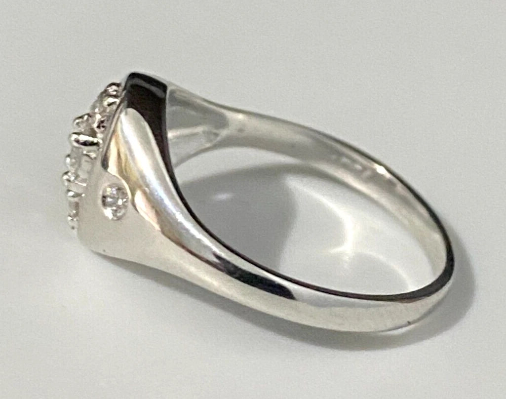 18K White Gold & 0.20CT Diamond Ring Size L 1/2 - 5 7/8