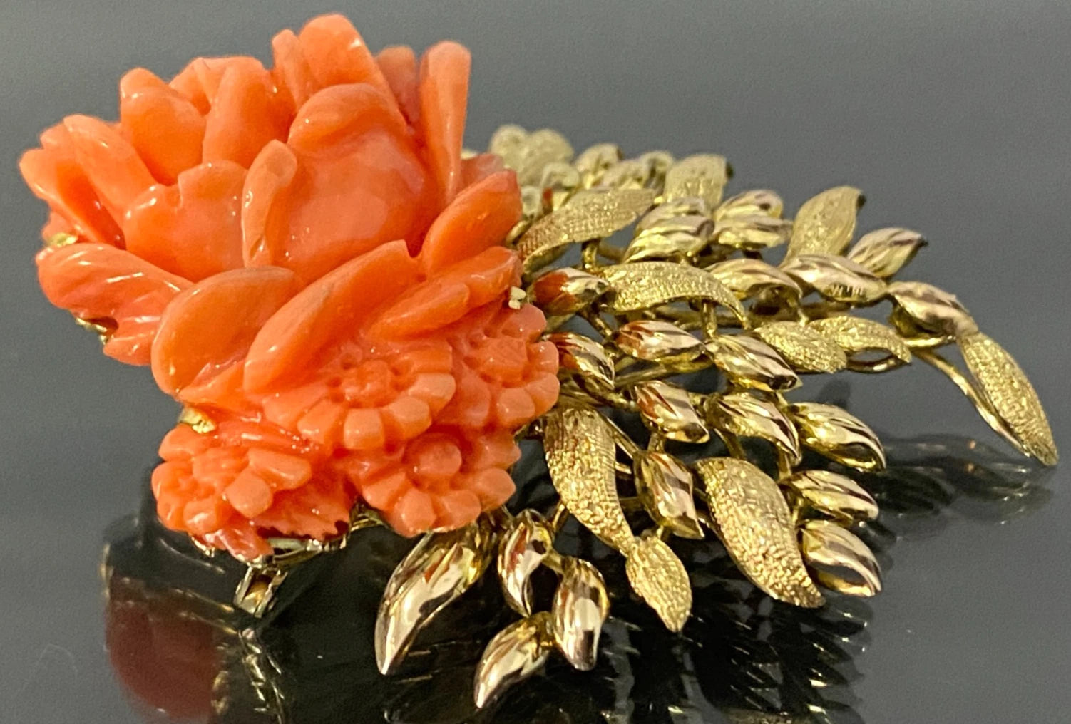 Art Deco 18K Yellow Gold & Carved Coral Brooch 57mm High