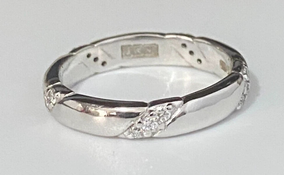 18K White Gold & Diamond Wedding Band Ring Size K - 5 1/8