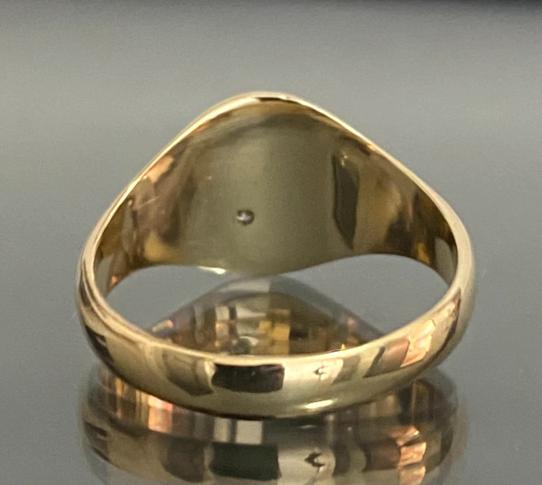 Vintage 9K Yellow Gold Diamond Engraved Oval Signet Ring Size P 1/2 (US 8)