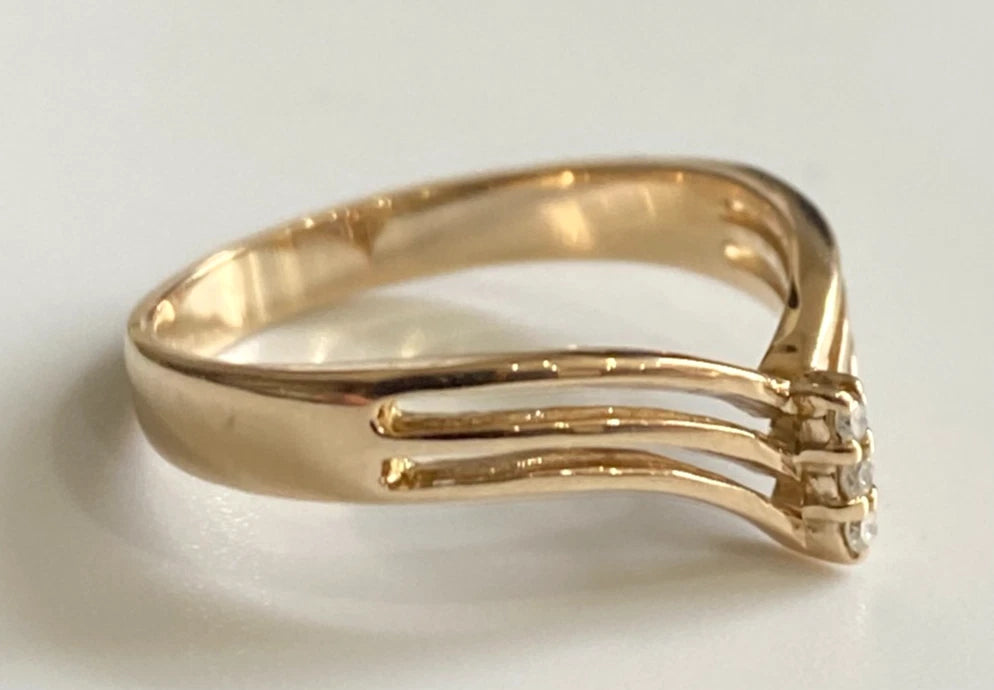 9ct Yellow Gold Diamond Wishbone Ring | Chevron Band Size L 1/2 (US 6)
