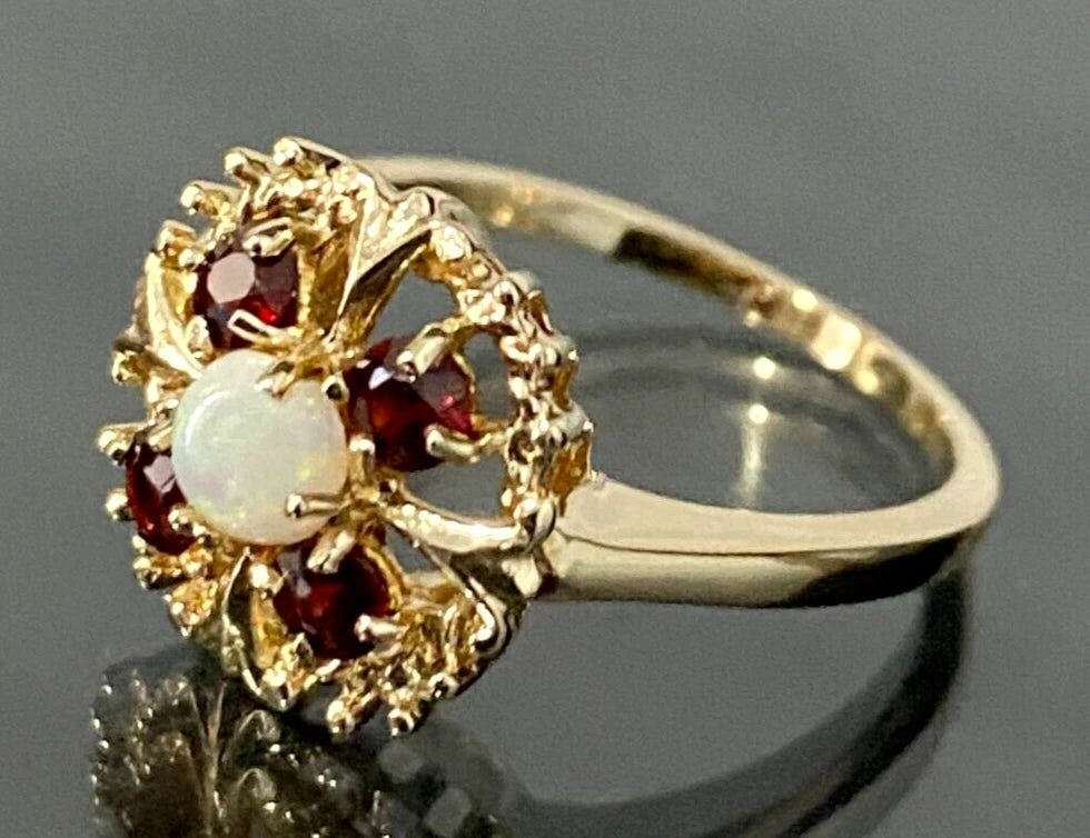 9K Yellow Gold W/ Opal & Garnet Ring Size M - 6
