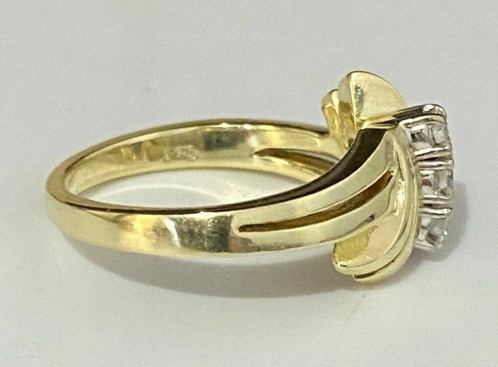 14K Yellow Gold & 0.28CT Diamond Three Stone Ring Size O 1/2 - 7 1/4