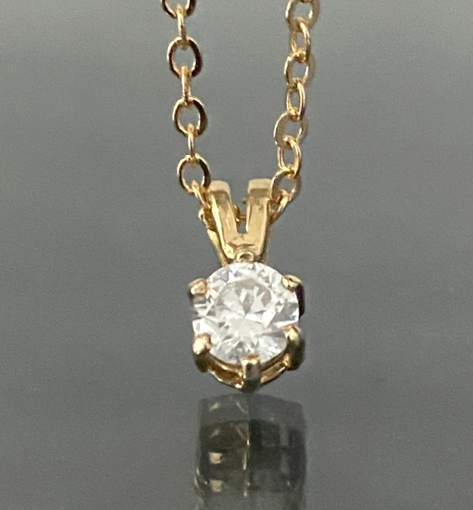 9K Yellow Gold & Cubic Zirconia Single Stone Pendant