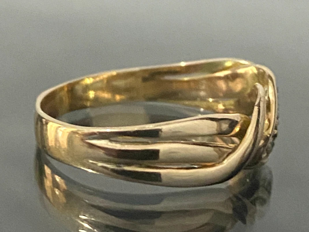 14K Yellow Gold & Diamond Braid Motif Ring Size S - 9 3/8
