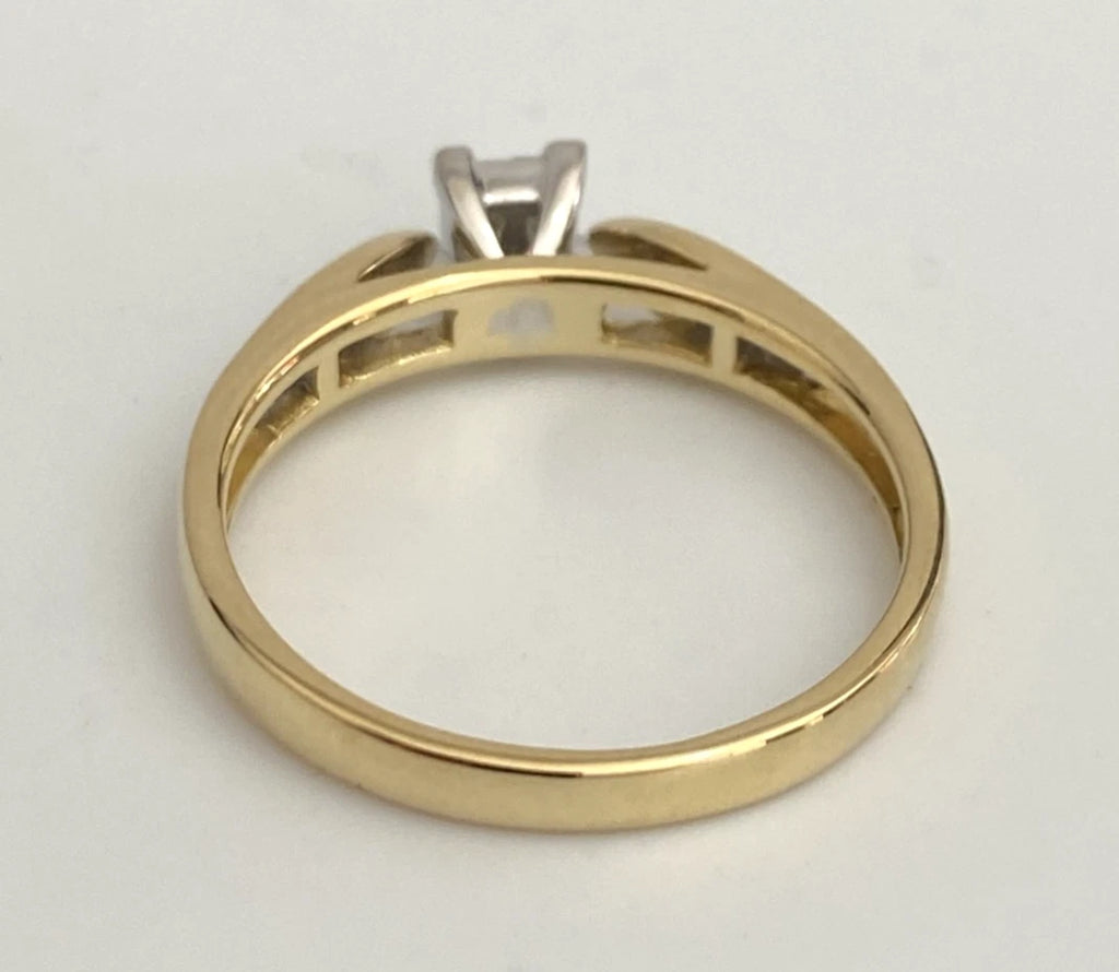 18ct Yellow Gold 0.50ct Princess Diamond Cluster Engagement Ring - Size N 1/2