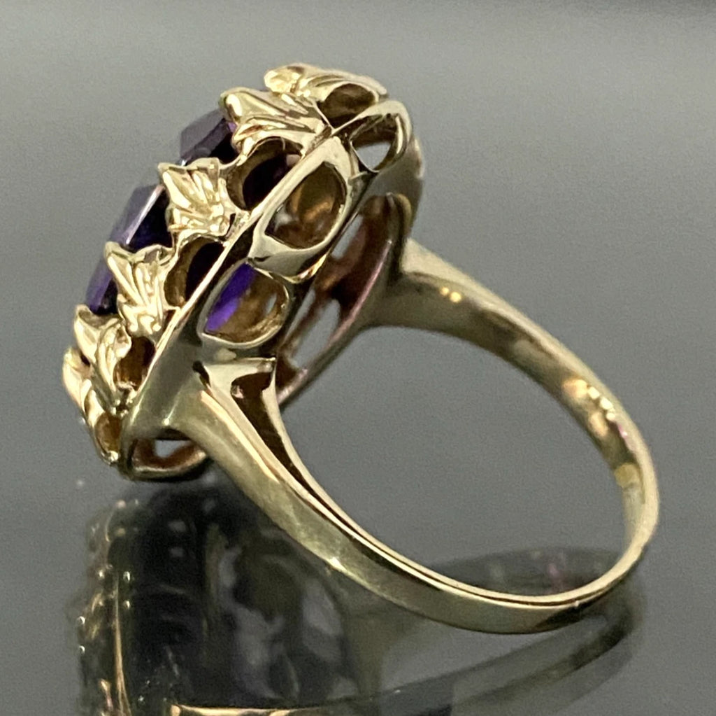 A 1960's 9K Yellow Gold W/ Synthetic Sapphire Stone Set Ring Size L 1/2 - 6