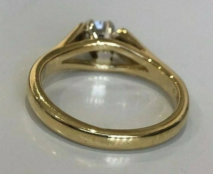 18K Yellow Gold & Diamond Solitaire Ring Size J - 4 5/8