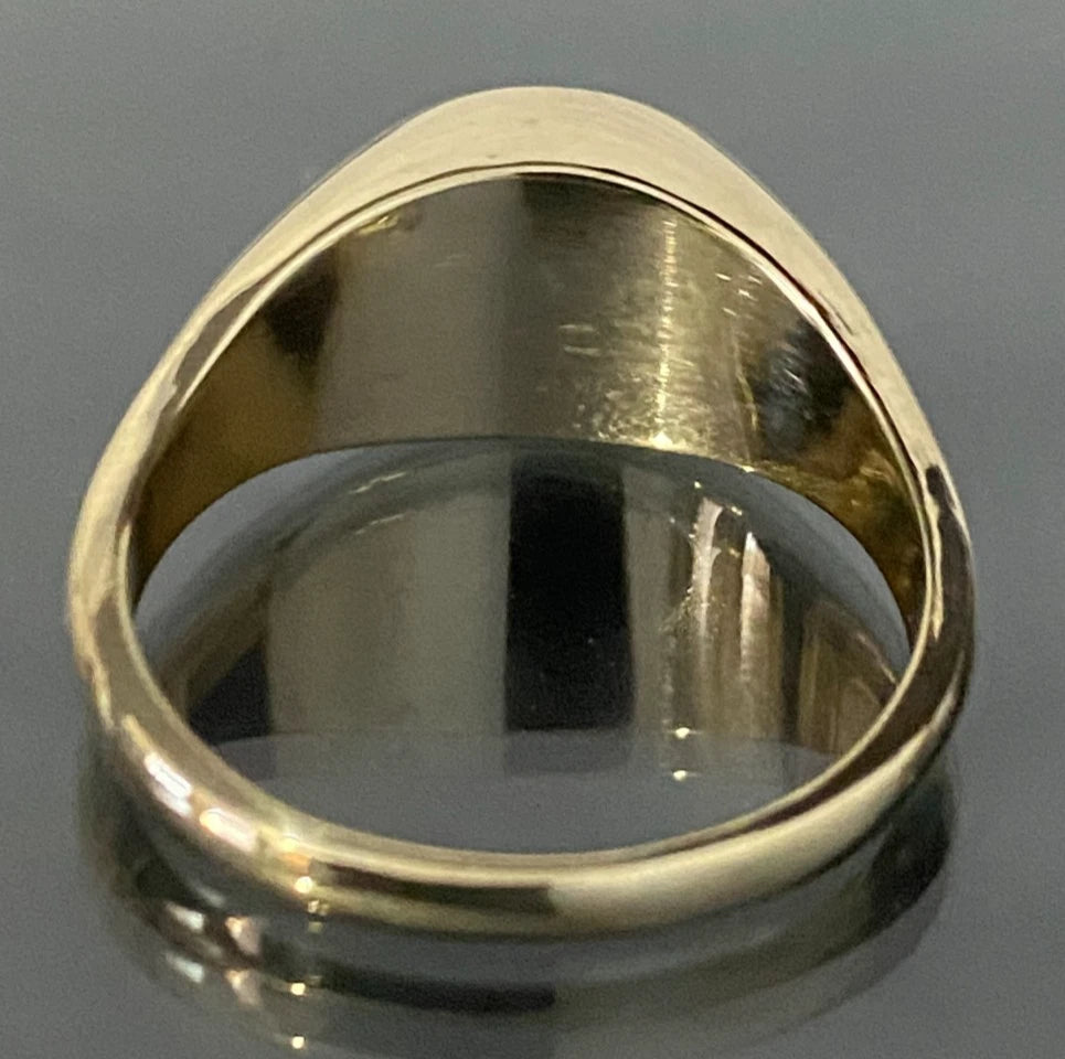 9K Yellow Gold & Blue Sapphire Men's Ring Size Y - 12 1/4