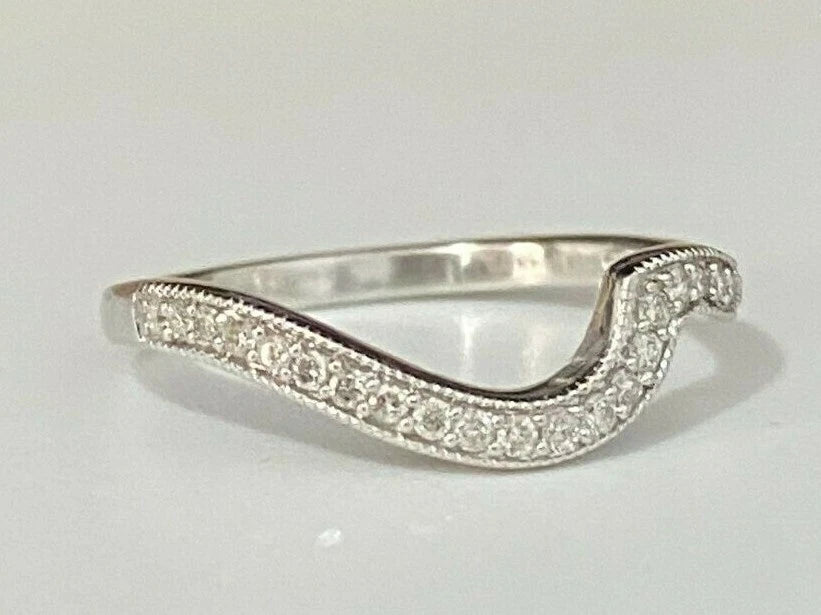 9K White Gold & Diamond Curved Grain Set Wedding Band Ring Size M 1/2 - 6 1/4