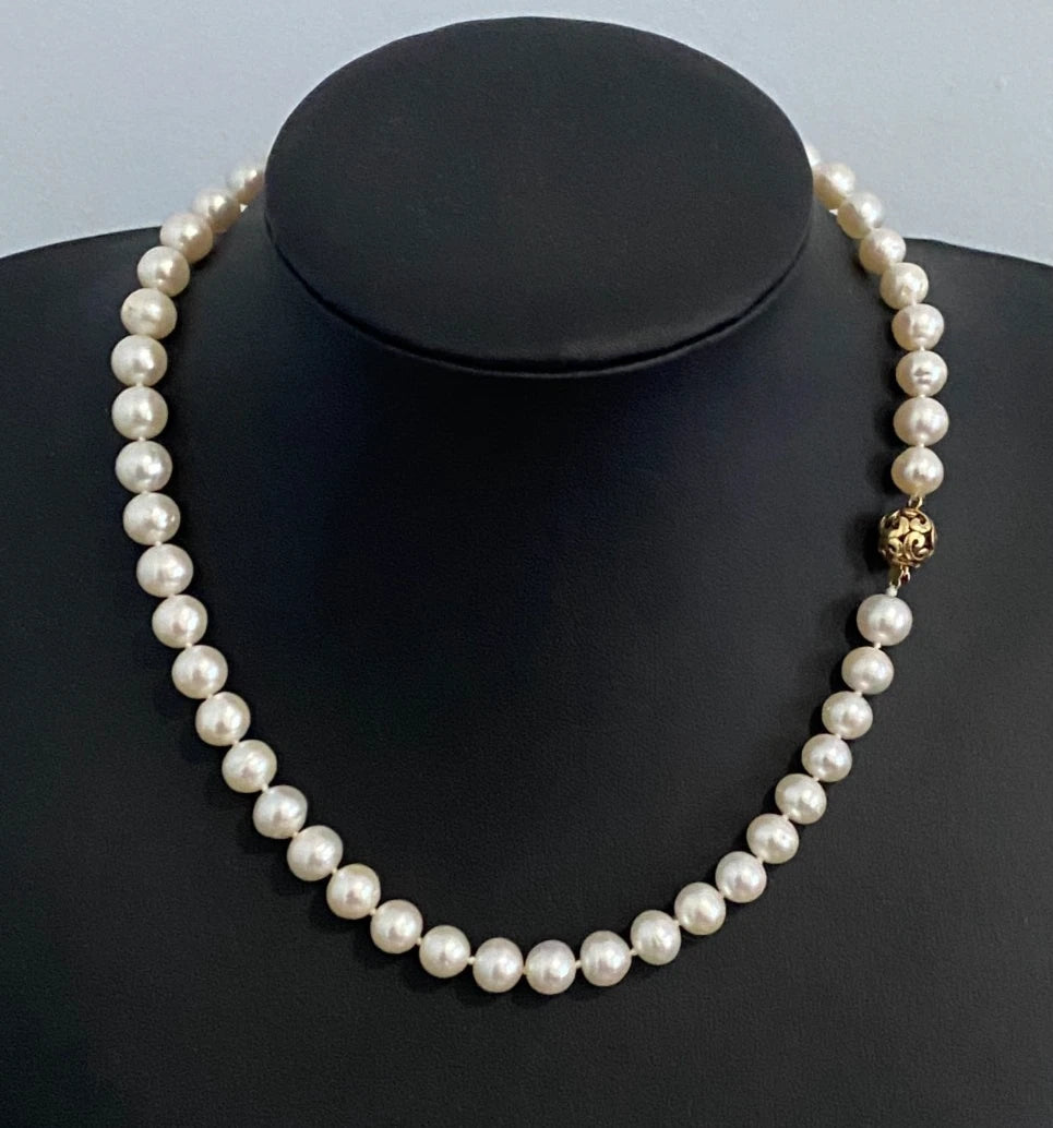 White Cultured Pearl Single-Strand Necklace W/ 9K Yellow Gold Clasp 44cm Long
