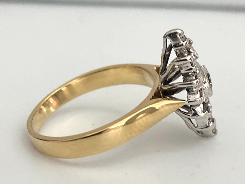 Vintage 18K Yellow Gold & Diamond Cluster Ring Size K (US 5.25)