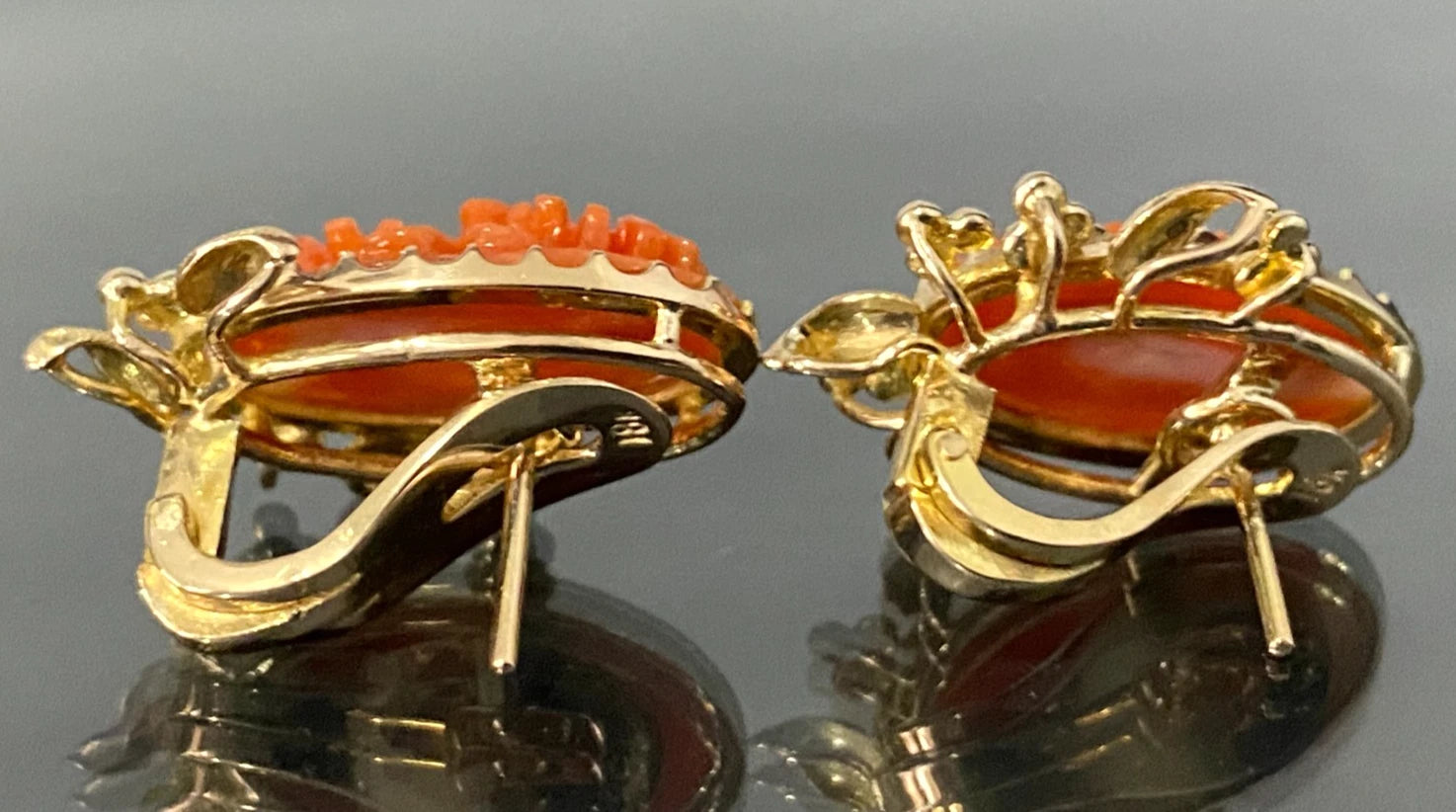 Art Deco 18K Yellow Gold & Red Coral Foliate Earrings 23.0mm