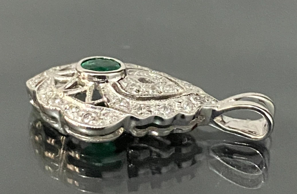 18K White Gold With Emerald & 0.20CT Diamond Pendant