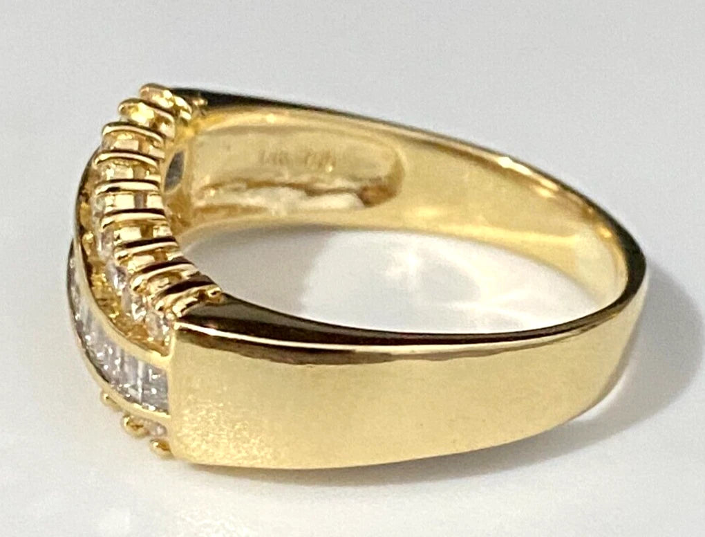 18K Yellow Gold & 0.80CT Diamond Dress Ring Size R - 8 5/8