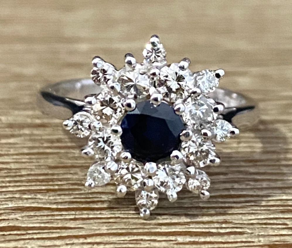 18K White Gold W/ Sapphire & 0.75CT Diamond Cluster Ring Size M 1/2 - 6 1/2
