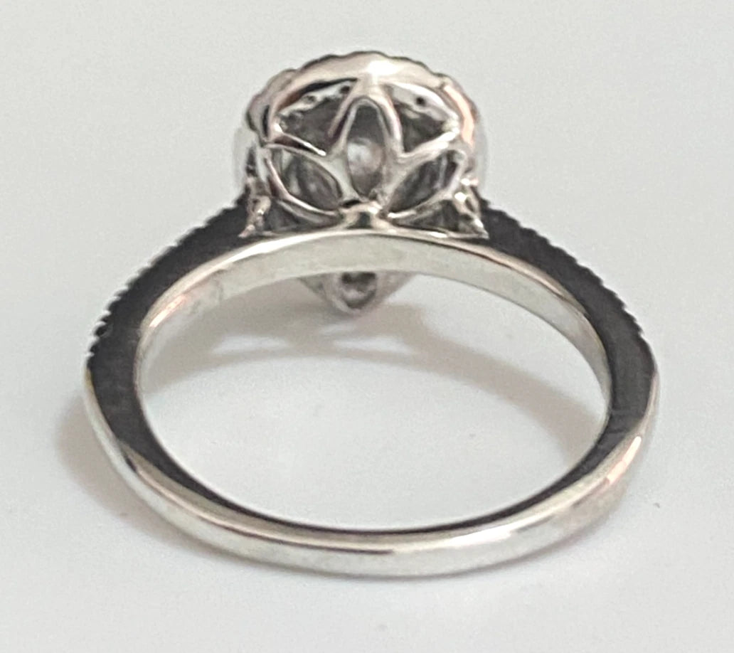 18ct White Gold Diamond Pear-Shaped Halo Ring – IGI Certified – 0.50ct