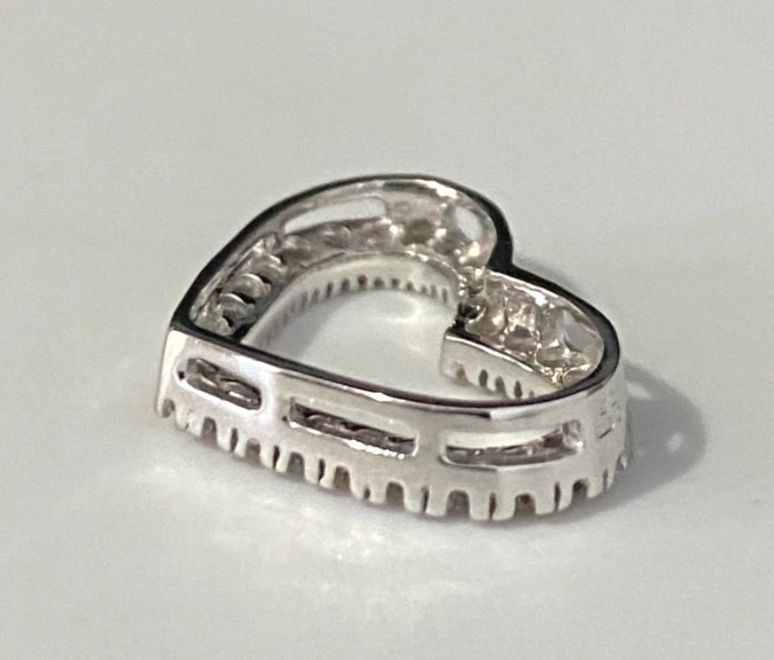 9K White Gold & 0.25CT Diamond Heart Pendant