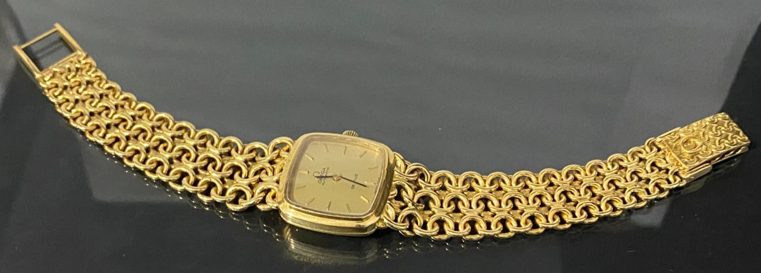 18K Solid Yellow Gold Bracelet & Case Automatic OMEGA Wristwatch