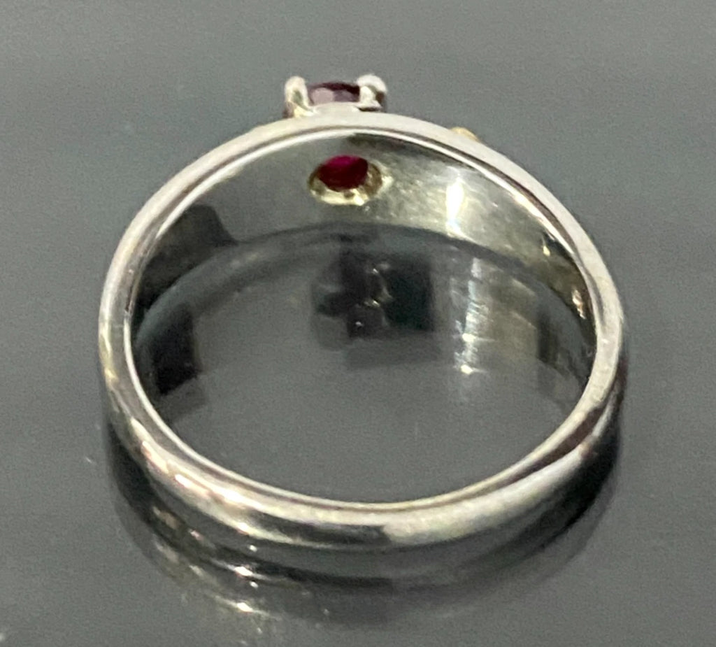9K White Gold With Ruby & Natural Nuggets Inlay Ring Size N 1/2 - 7