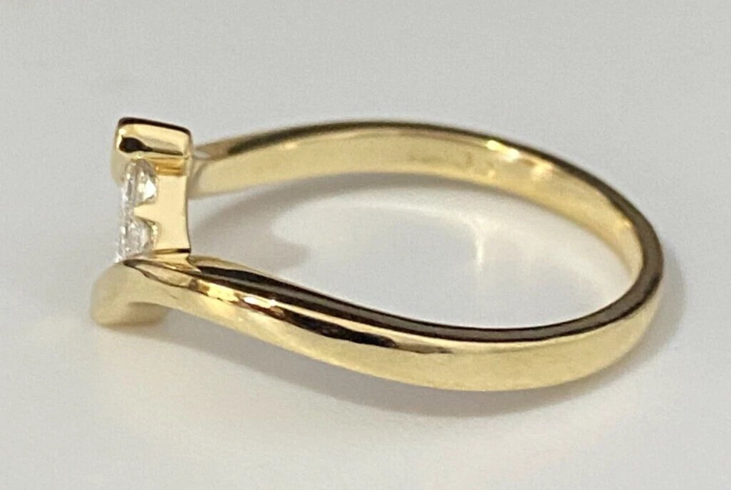 18K Yellow Gold & Princess Cut Diamond Bypass Ring Size N 1/2 - 6 3/4