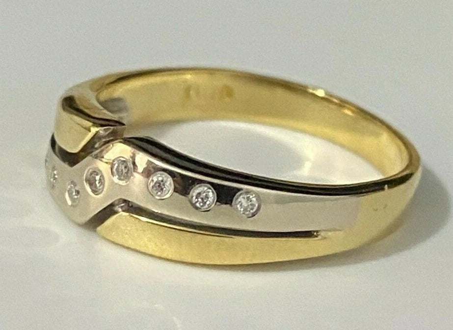 18K Two-Color Gold & Diamond Band Ring size M 1/2 - 6 1/4