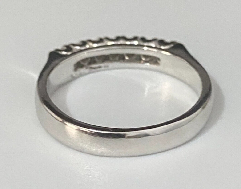18K White Gold & 0.30CT Diamond Eternity Band Ring Size O - 7