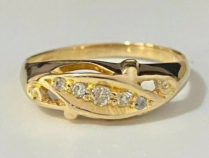 An early 18K Yellow Gold & Old cut Diamond Ring Size O 1/2 - 7 1/4