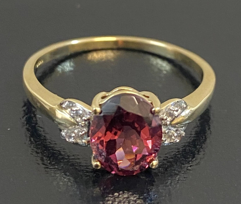 10ct Yellow Gold Garnet & Natural Zircon Ring Size R 1/2 (US 9)