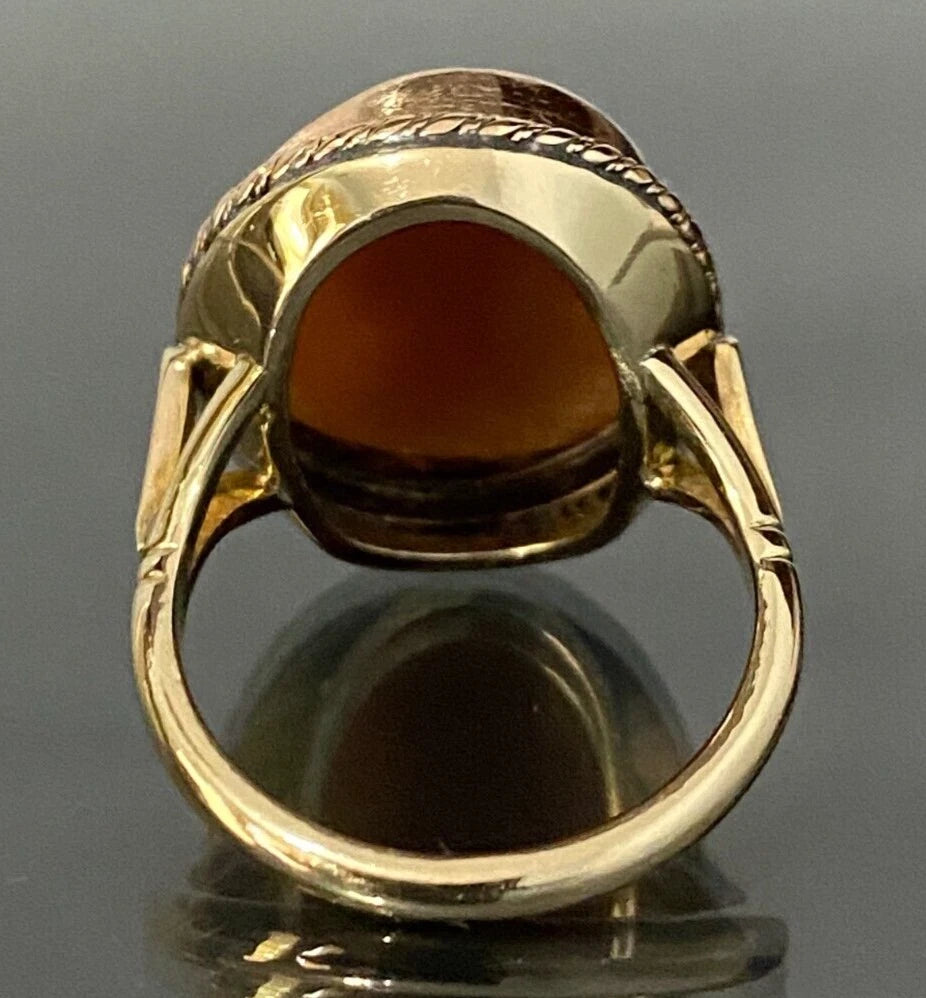 9K Yellow Gold & Shakespeare Carved Cameo Ring Size P 1/2 - 7 3/4