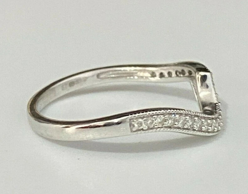9K White Gold & Diamond Curved Grain Set Wedding Band Ring Size M 1/2 - 6 1/4