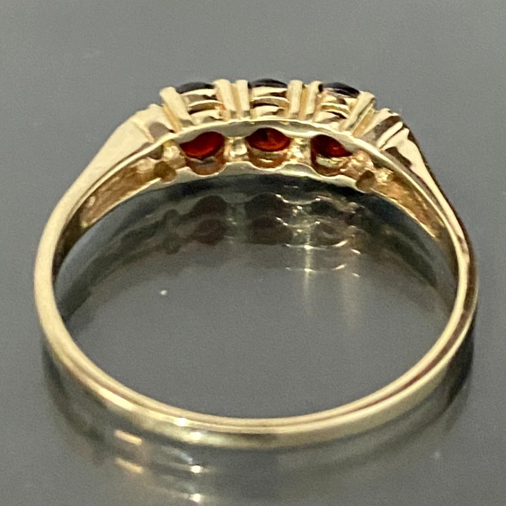 9K Yellow Gold W/ Garnet & CZ Three Stone Ring Size V 1/2 - 11
