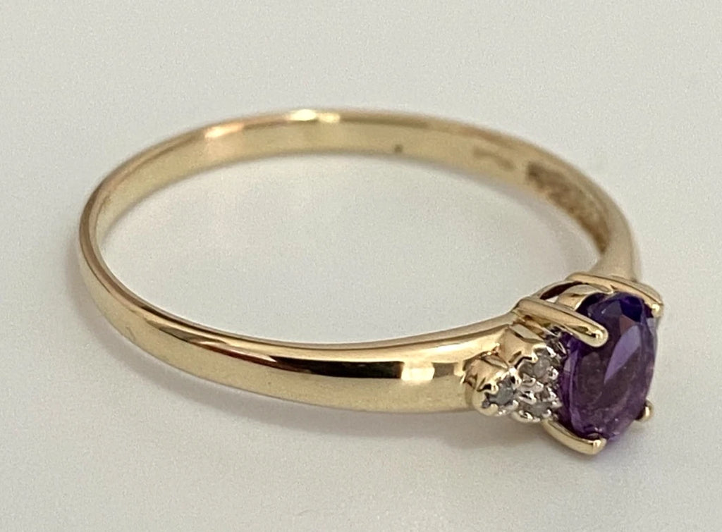 9K Yellow Gold W/ Amethyst & Diamond Ring Size T (US 9.75)