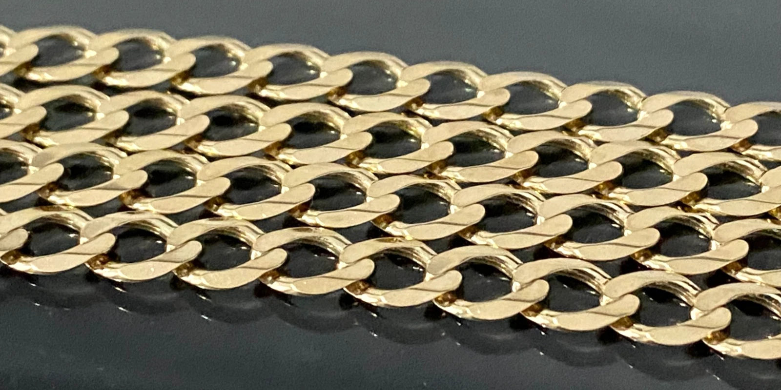 9K Yellow Gold Diamond Cut Curb Link Chain Necklace 62cm Long