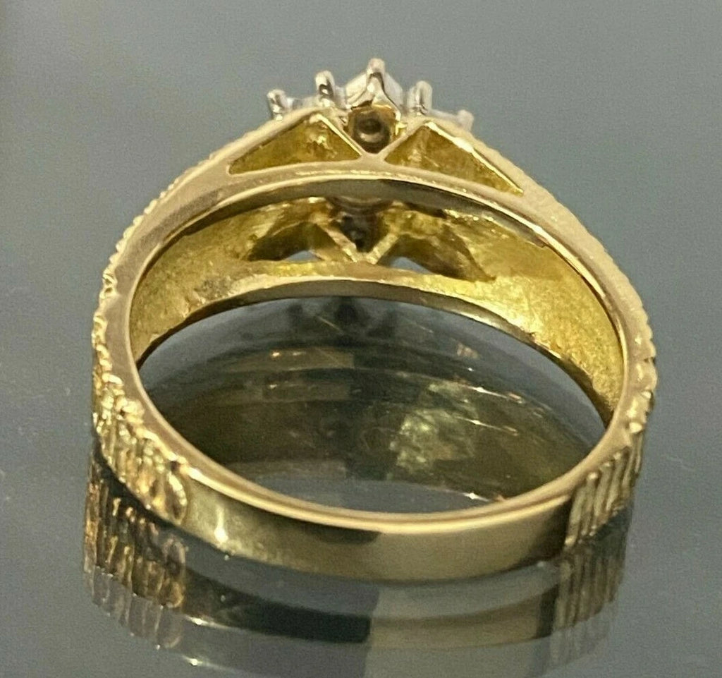 18K Yellow Gold W/ Garnet & Diamond Textured Cluster Ring Size L 1/2 - 5 7/8