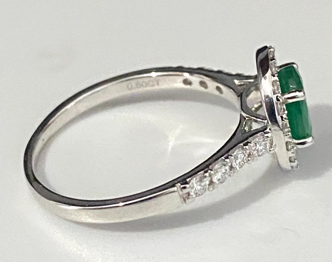 9K White Gold W/ Emerald & 0.50CT Diamond Ring Size S - 9 3/8