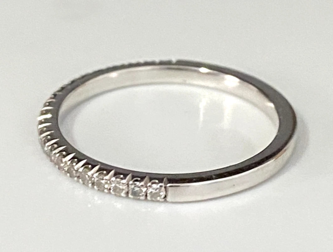 18K White Gold & 0.20CT Diamond Pave Eternity Band Ring Size K - 5 3/8