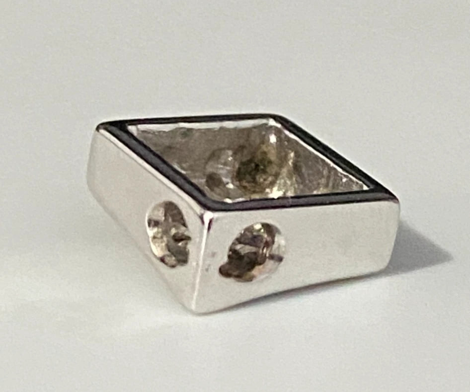 18K White Gold with Brilliant Diamond Square Pendant