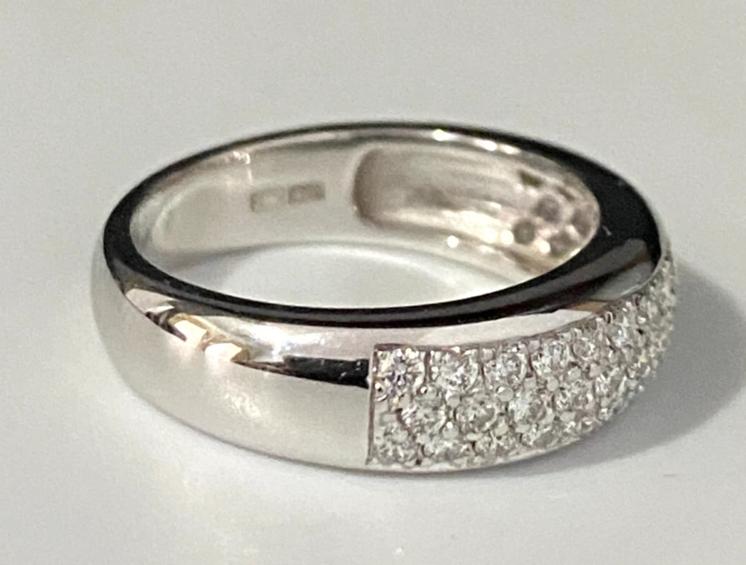 14K White Gold & 0.45CT Diamond Pave Anniversary Ring Size J - 4 5/8