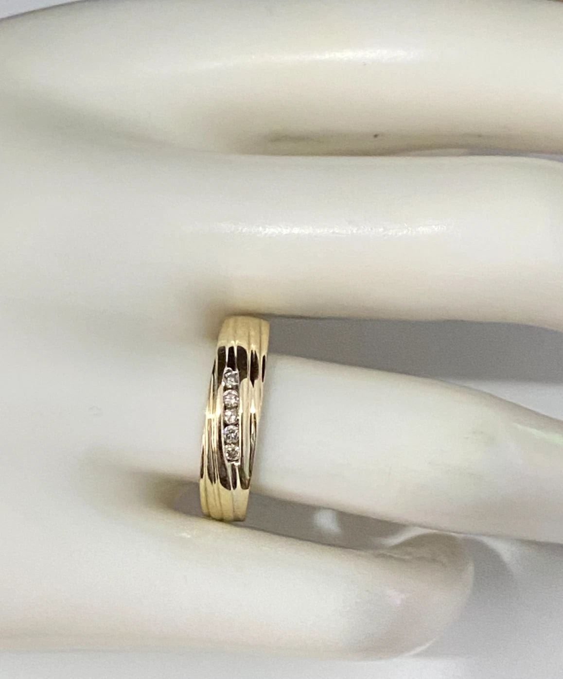 14K Yellow Gold & Diamond Channel Set Ring Size O - 7